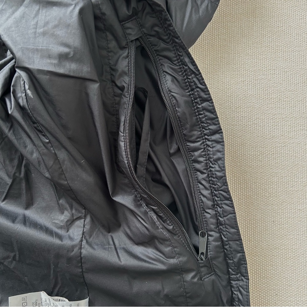 Quince Black Lightweight Down Packable Puffer Hoo… - image 8